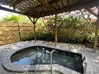 いぶき温泉にある露天風呂の様子