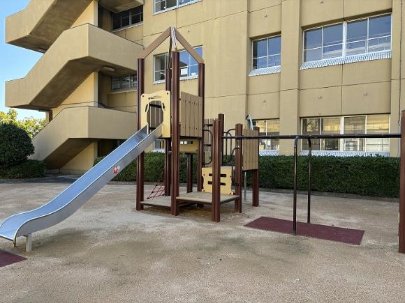 二色学園遊具