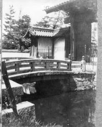 戦前まで見えていた南西側の濠の写真
