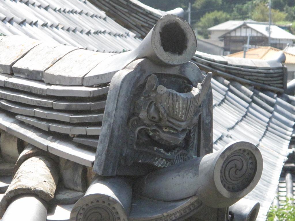 瓦の欠損状況の写真