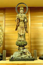 孝恩寺 木造普賢菩薩立像／貝塚市