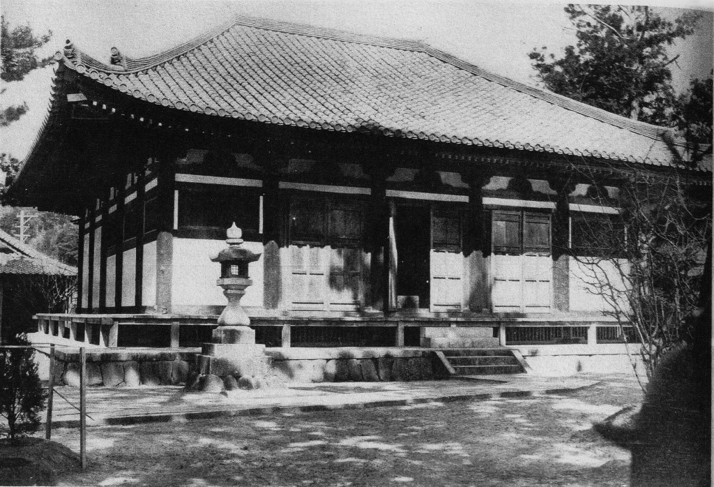 孝恩寺観音堂正側面の写真