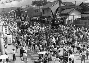 太鼓台まつり中之町通り(昭和29年)