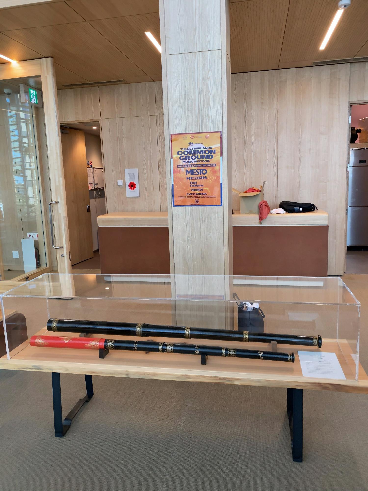 展示された岩橋善兵衛制作の望遠鏡