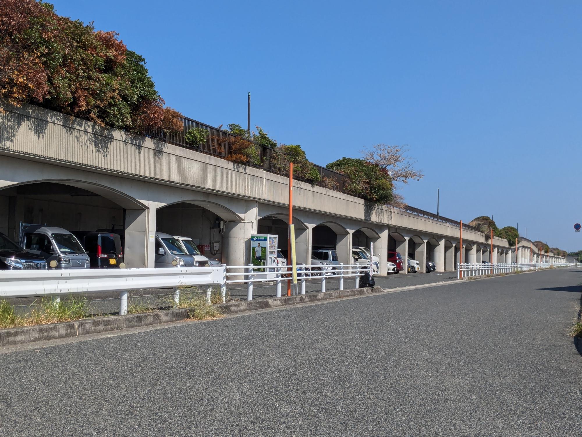 二色南緑地駐車場