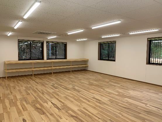 里山交流センターの室内