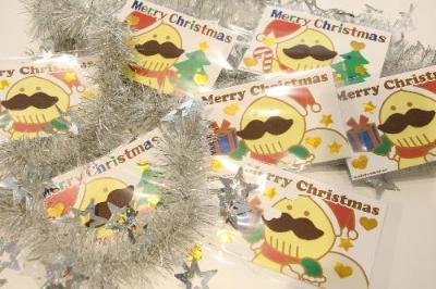 つげさんの2種類のクリスマスカードがたくさんある写真です