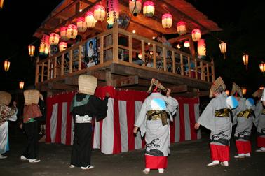 東盆踊り