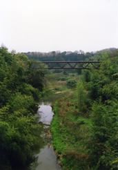 永寿池水管橋
