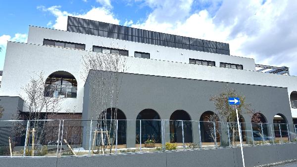 貝塚中央こども園の外観写真です。