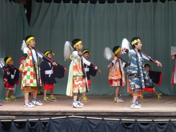 西岩代の子踊りの写真