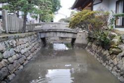 感田神社濠