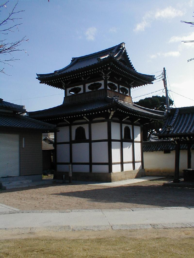 願泉寺太鼓堂の外観写真