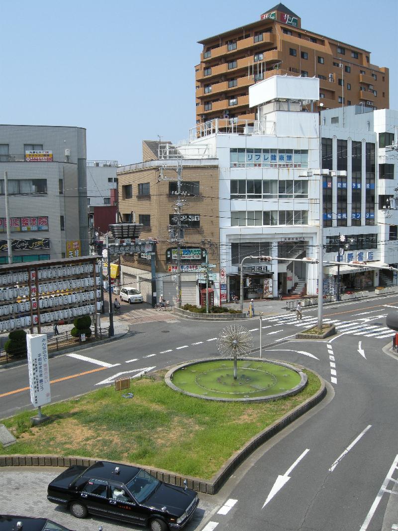 現在の南海貝塚駅ロータリーの風景写真