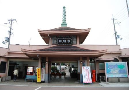 水間鉄道水間駅舎の外観写真