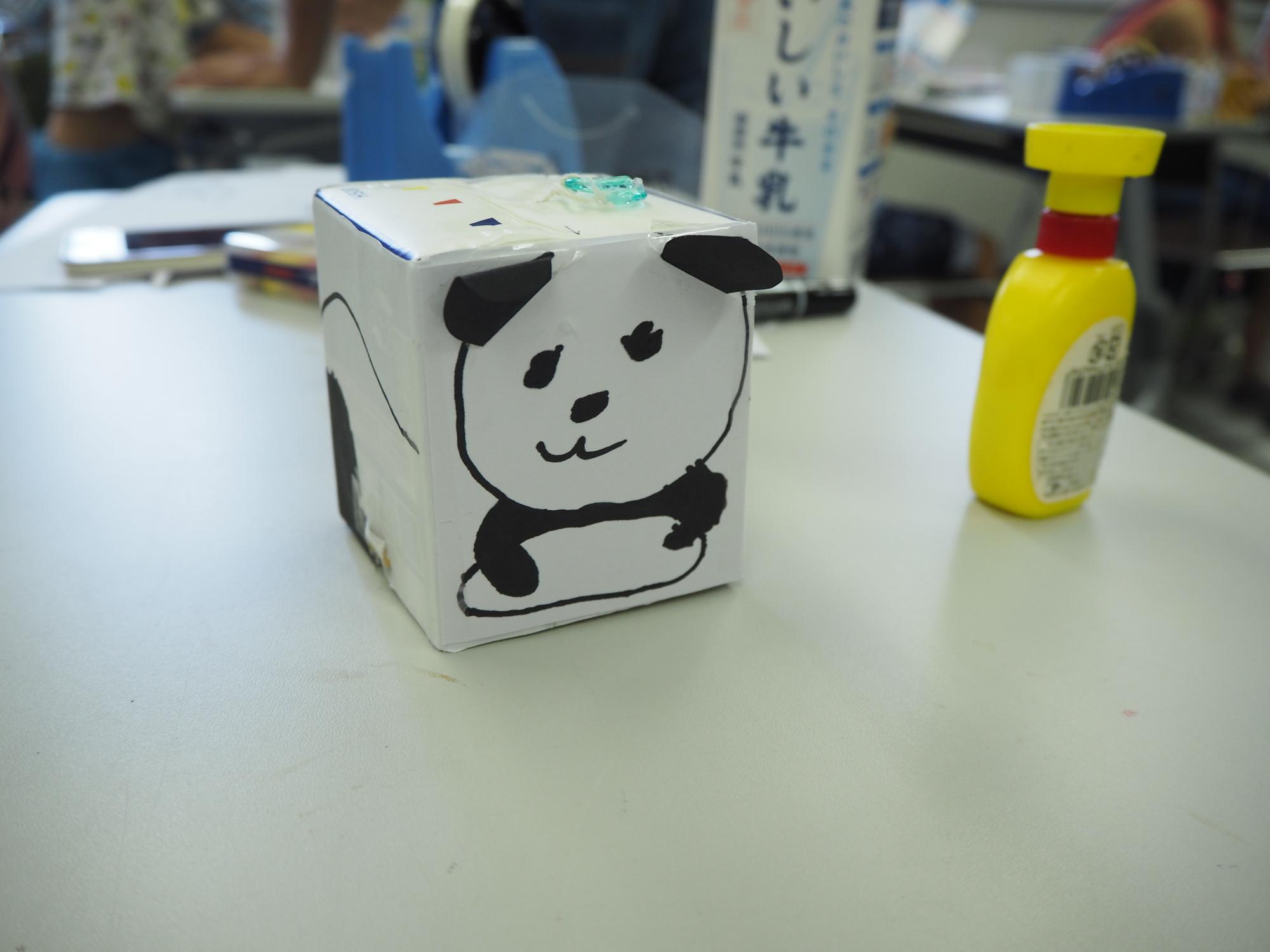 パンダの絵を描いた作品