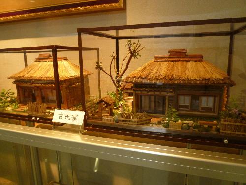 割りばし細工  古民家