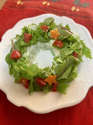 器に盛られたポテトサラダ