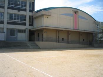 永寿小学校体育館