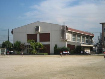 木島小学校体育館