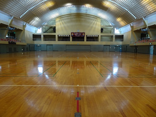 第1体育室の内観が映っています