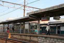 東貝塚駅