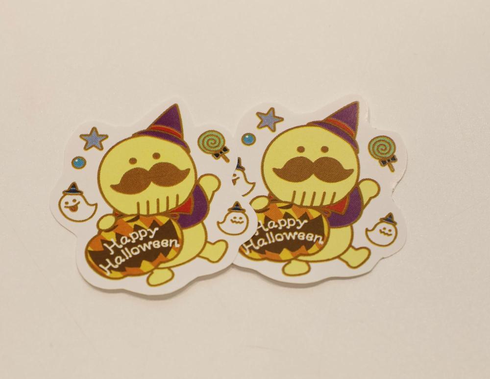 かぼちゃを持ってハロウィンの衣装を着たつげさんのミニカードです