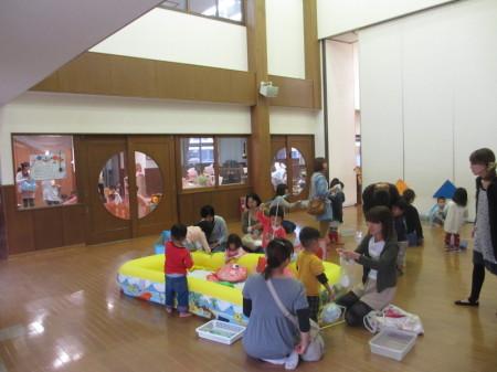 貝塚南保育園の親子教室の写真2枚目です